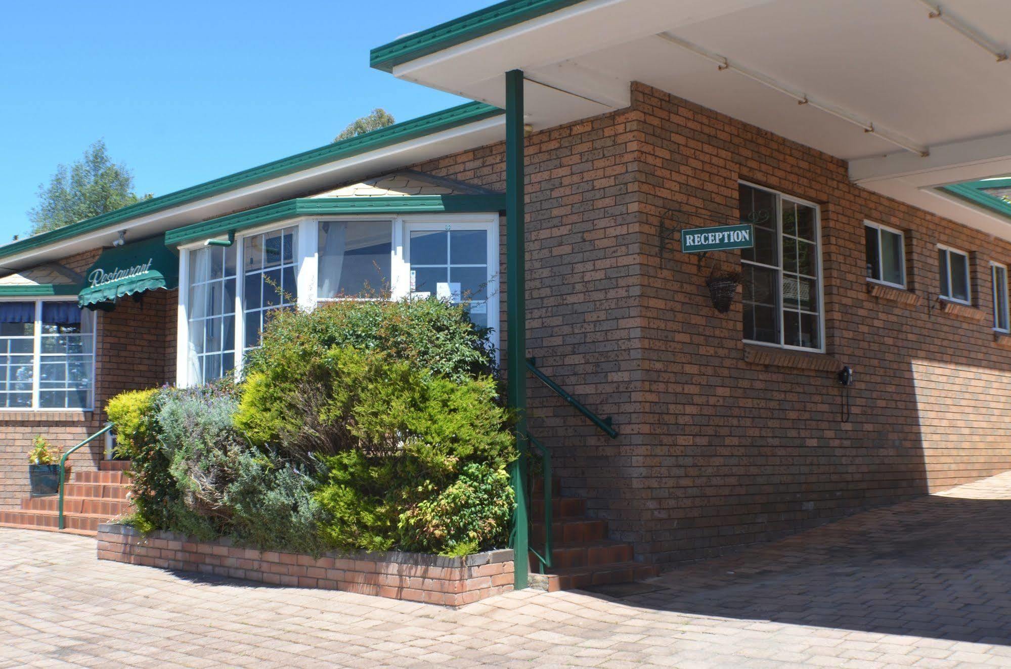 Deer Park Motor Inn Armidale Extérieur photo