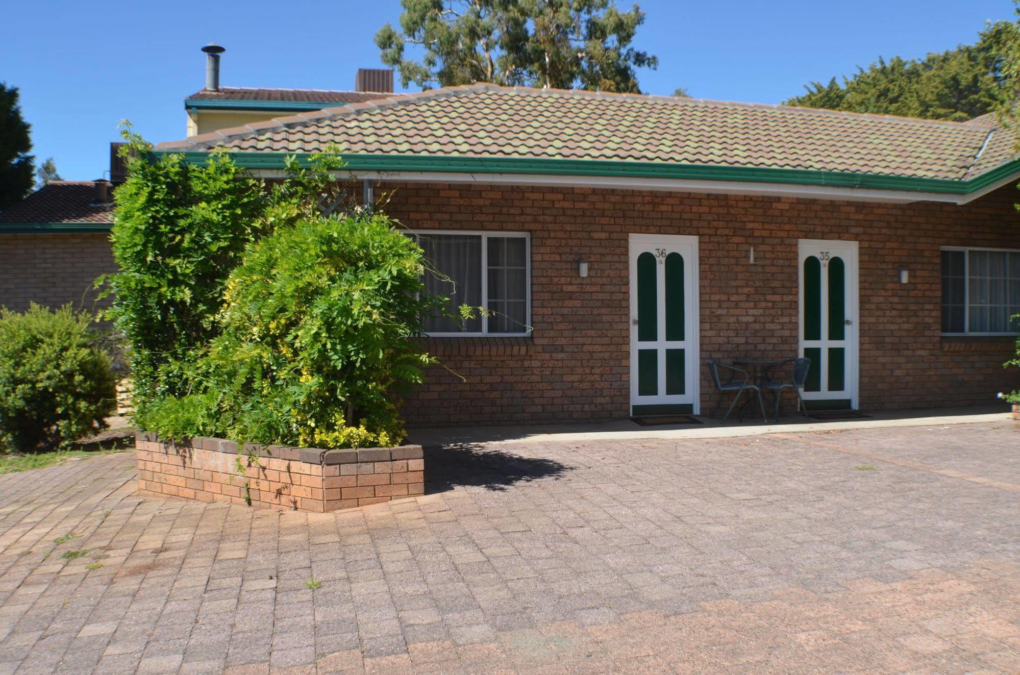 Deer Park Motor Inn Armidale Extérieur photo